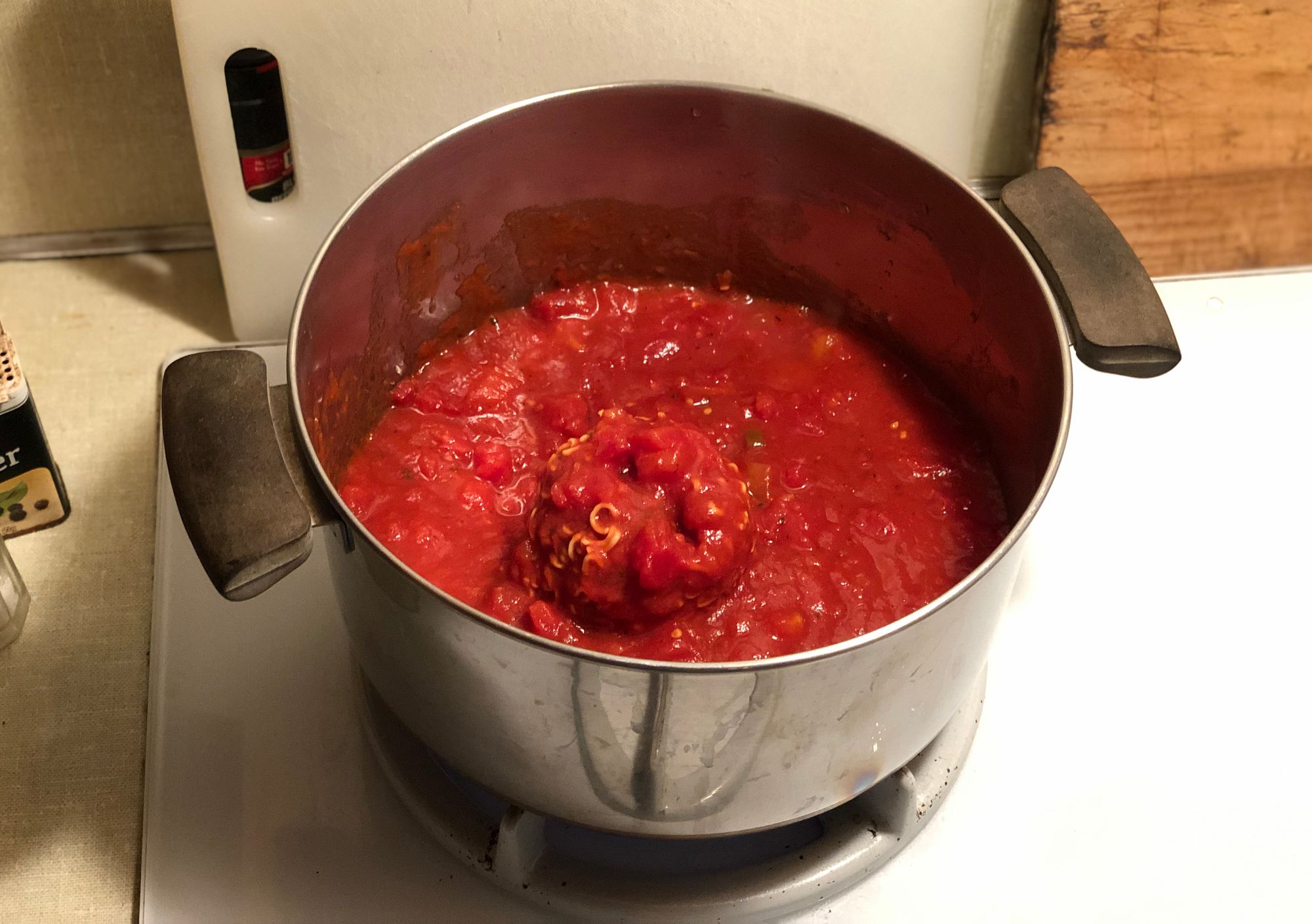 Making shakshuka with Cheez-Its and instant ramen