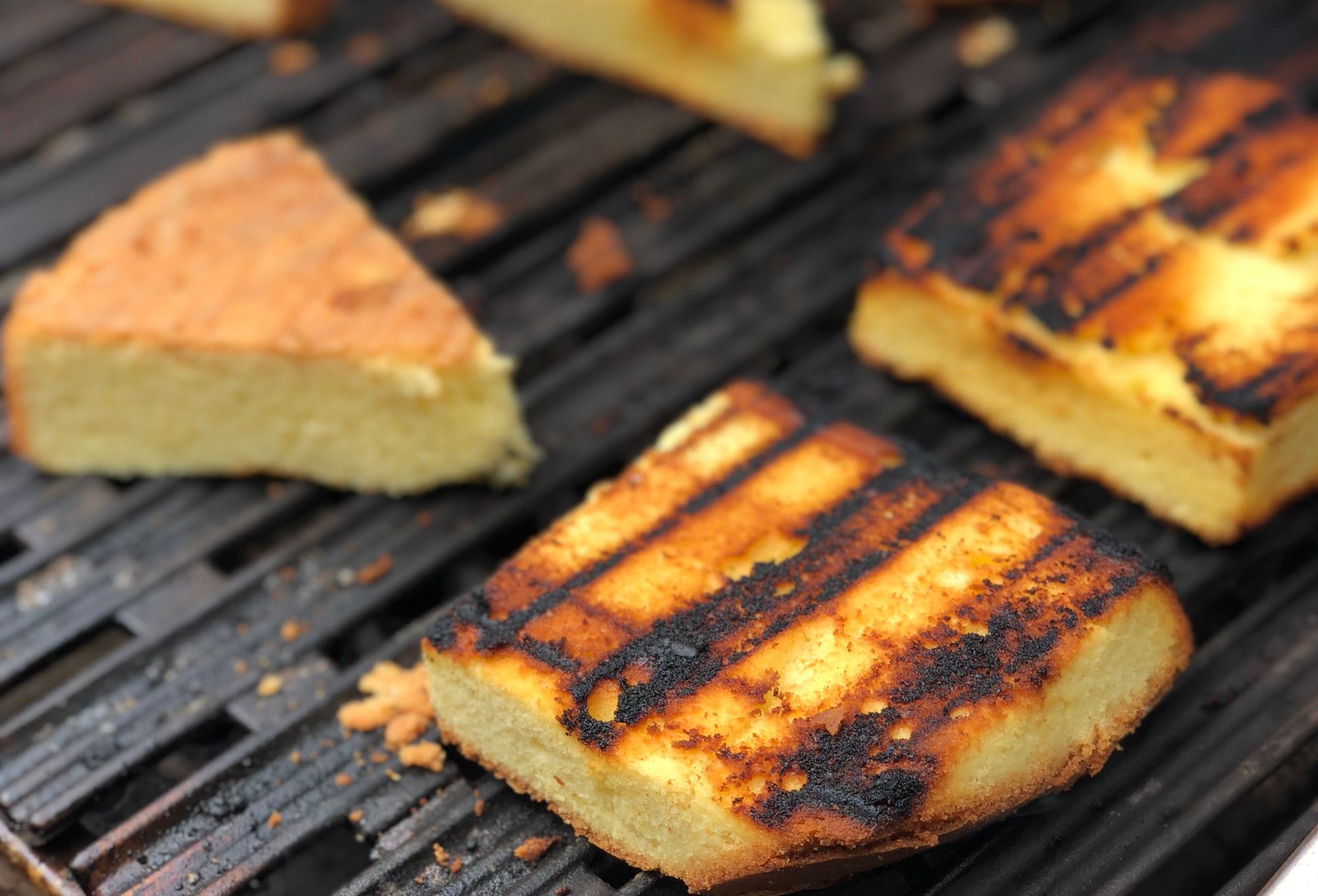 You should grill desserts more. Here's an example of why.
